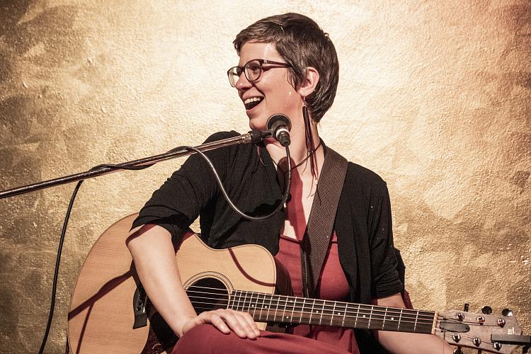 Marie Tilšarová & skupina Kdo Jsme My