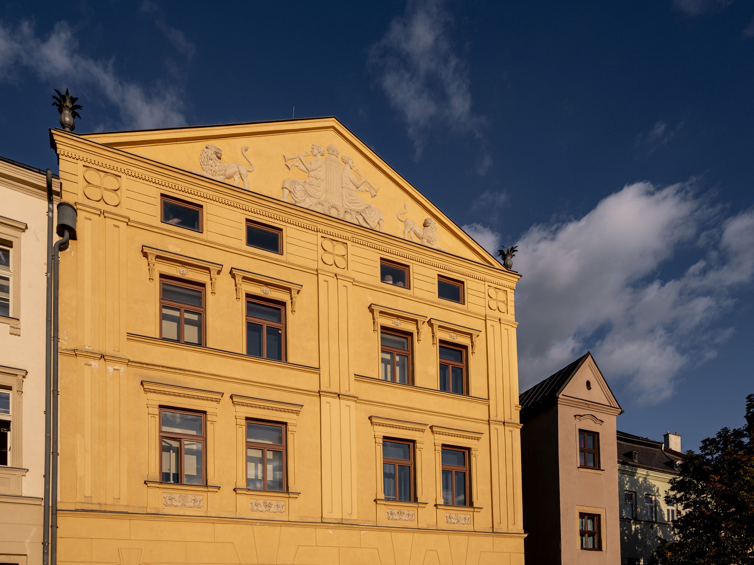 Interiéry Základní umělecké školy Jihlava, kde múzy pějí a inspirují