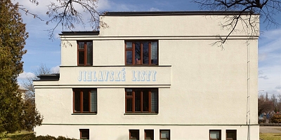 Nebojte se policie: Co všechno se musí odehrát, než do našich schránek dostaneme Jihlavské listy
