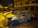 Požár tří vozidel ve Velkém Meziříčí: V jednom z vozidel nalezeno ohořelé lidské tělo