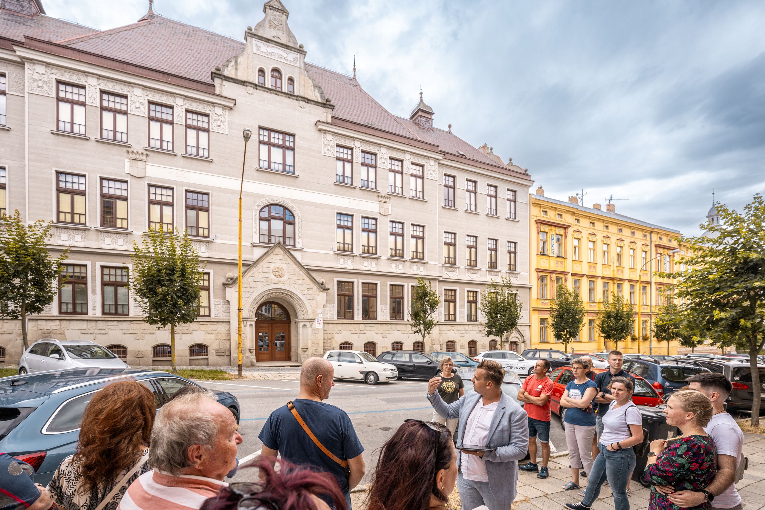 Interiéry střední školy průmyslové, krásy zaalpské renesance - kapacita prohlídky naplněna